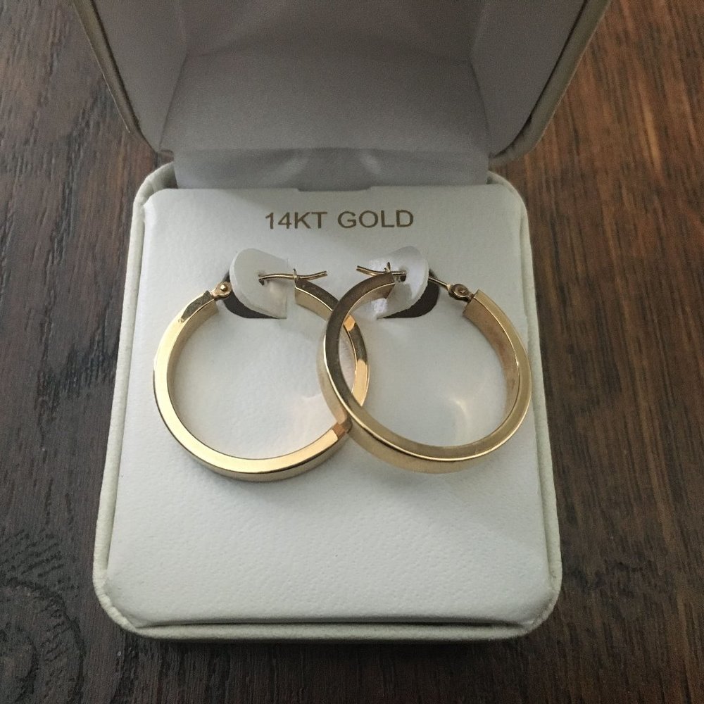 14KT Gold Hoop Earrings